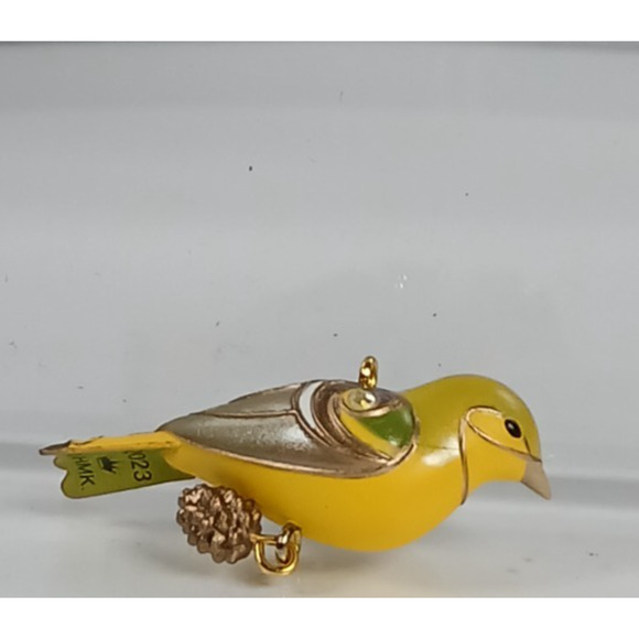 Hallmark 2023 LADY WESTERN TANAGER Miniature Ornament - Picture 5 of 5